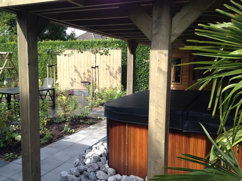 Tuinieren Jacuzzi